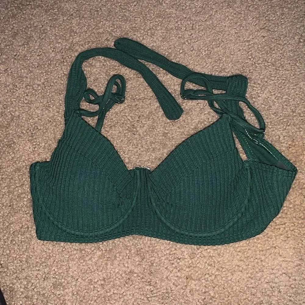 Bikini Tops Size Small